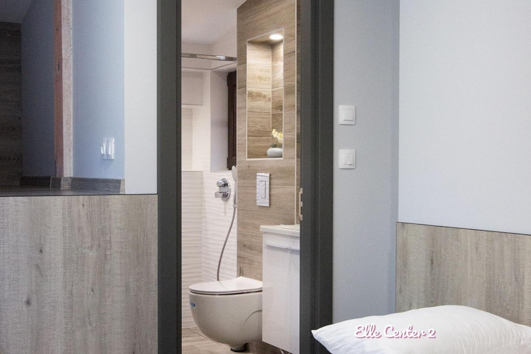 Elle Center